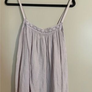 XiRENA Lavender Lace-Trimmed Top